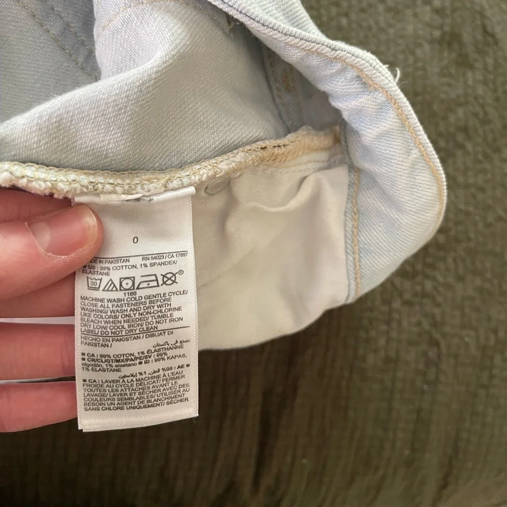 Old Navy Light Blue Distressed Denim Shorts - Picture 5 of 8